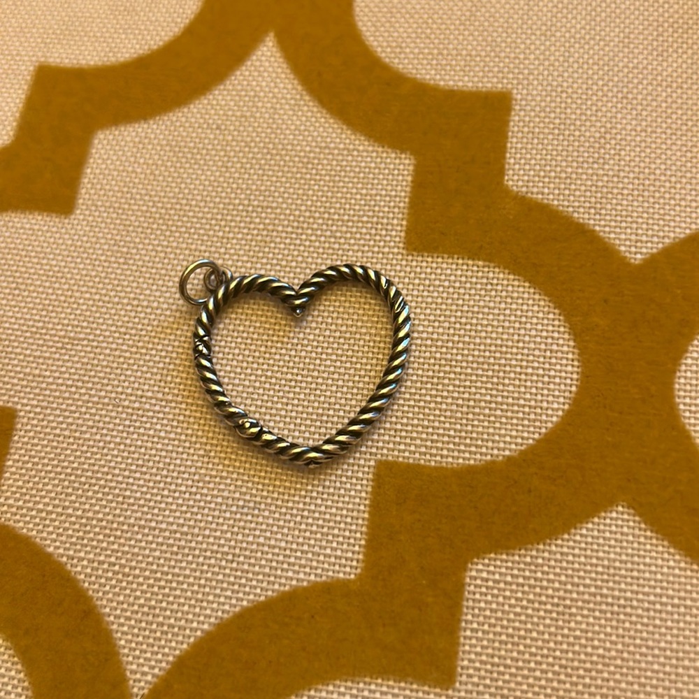 James Avery Heart Charm Holder-no chain
